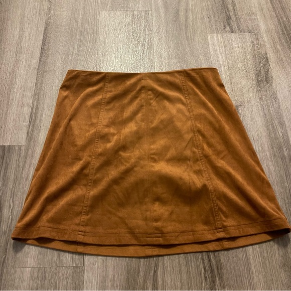 Tan Mini Skirt - Picture 1 of 2